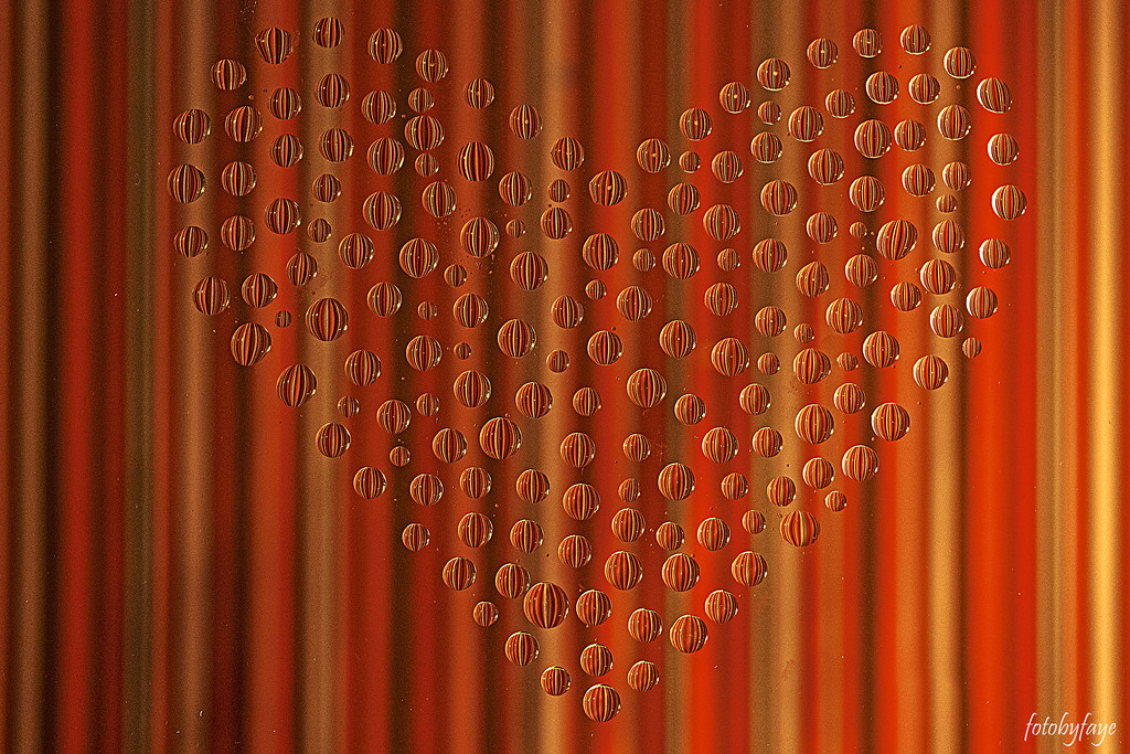 Droplets of Love by fayefaye