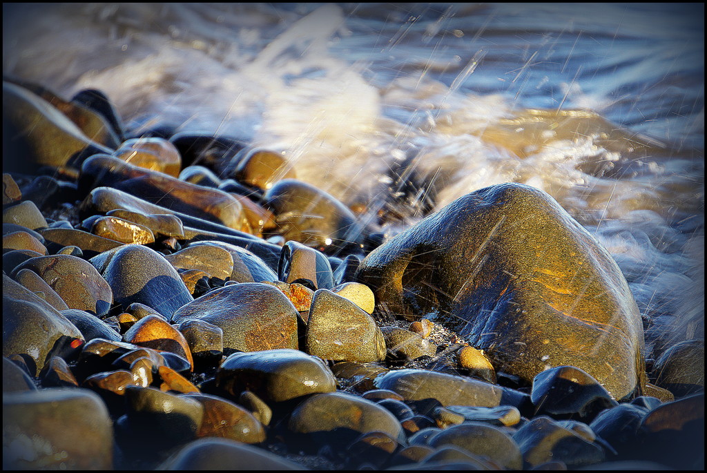 The incoming tide by dide