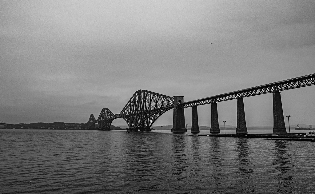 Forth Bridge by frequentframes