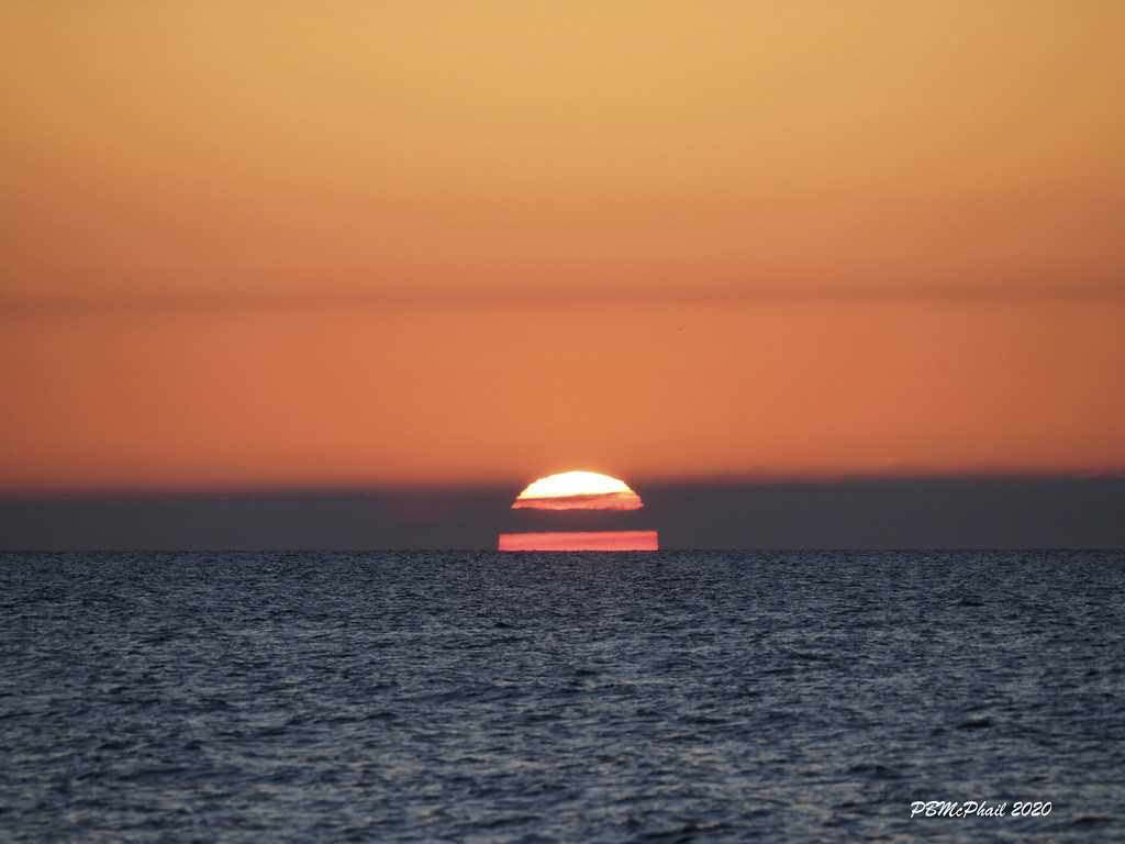 Layered Sun by selkie