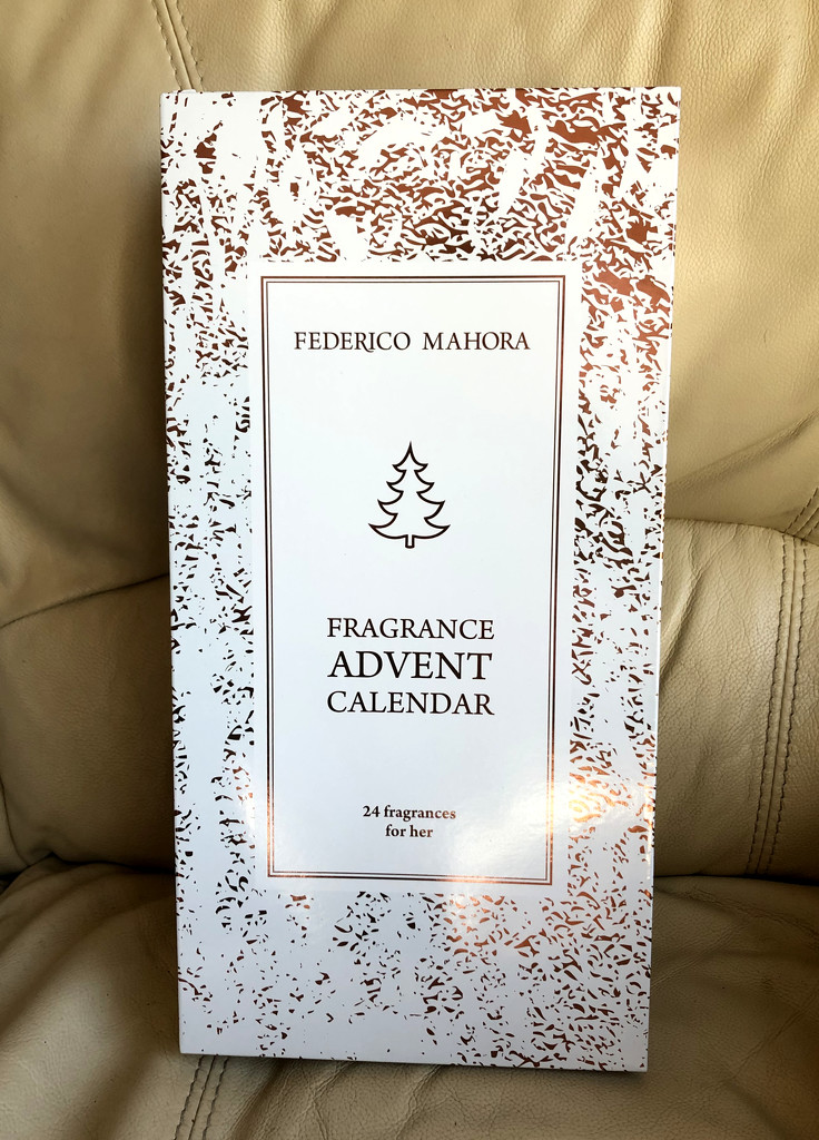 Fragrance Advent Calendar by arkensiel