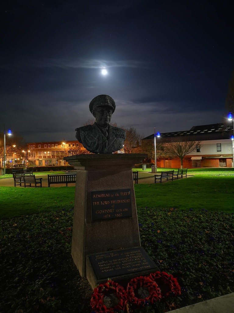 Lord John Fieldhouse and the Moon by bill_gk
