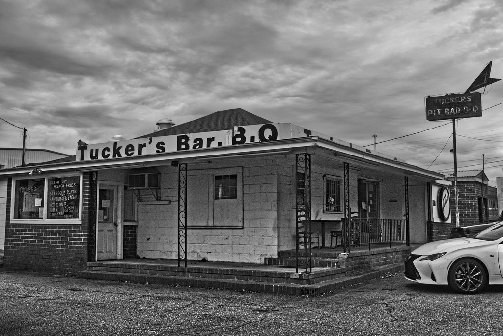 12-4-20 Tuckers BBQ by clayt