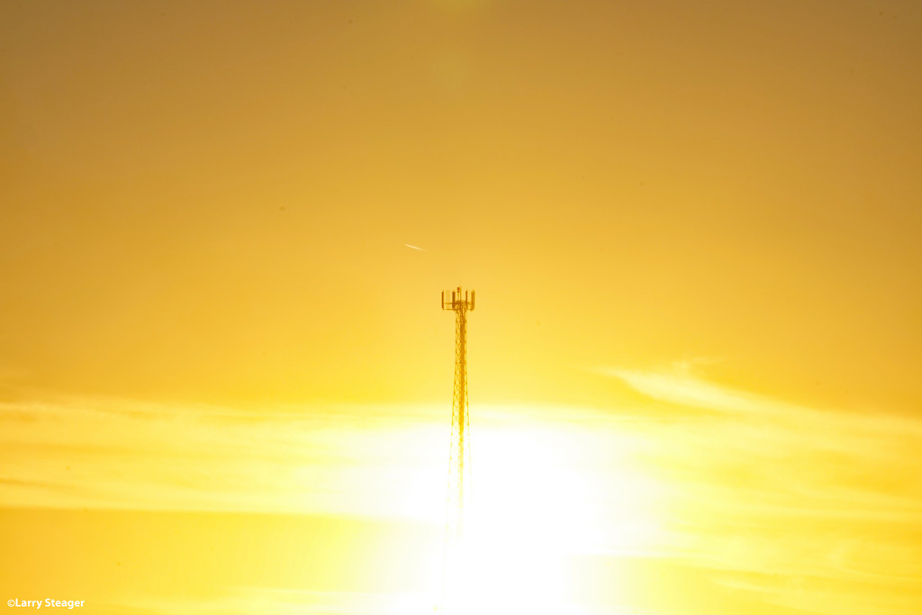 Cell tower sunset by larrysphotos