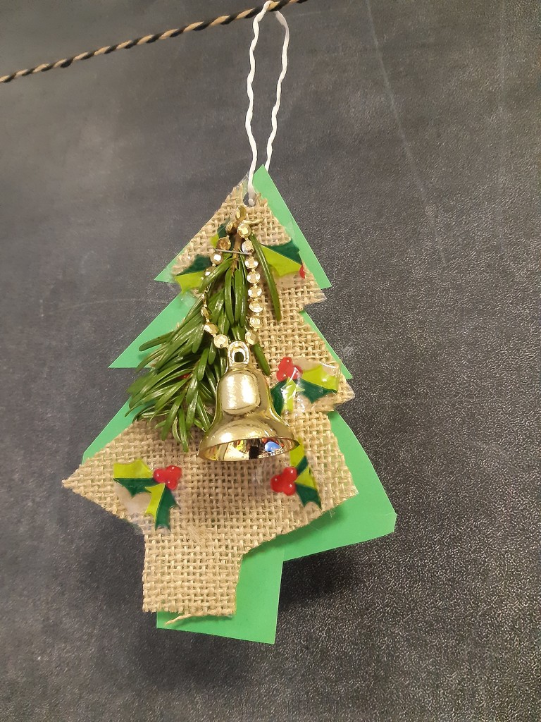Recycling decorations  by sarah19
