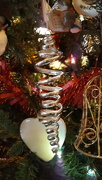 9th Dec 2020 - Twisty Ornament