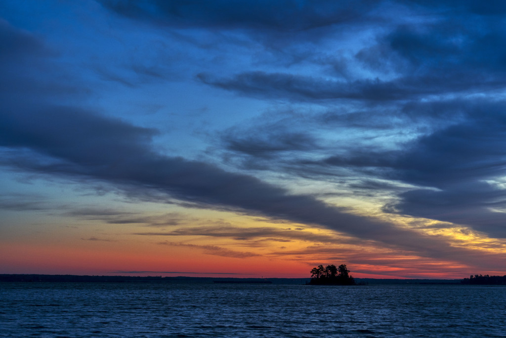 Clarks Hill Lake Sunrise by kvphoto