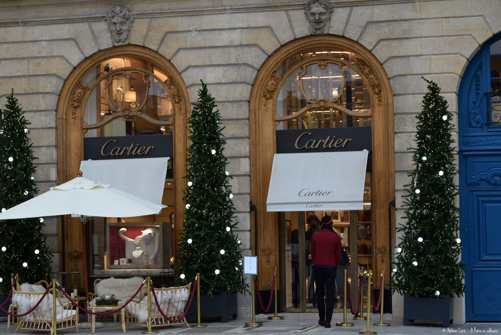 Cartier, place Vendome by parisouailleurs