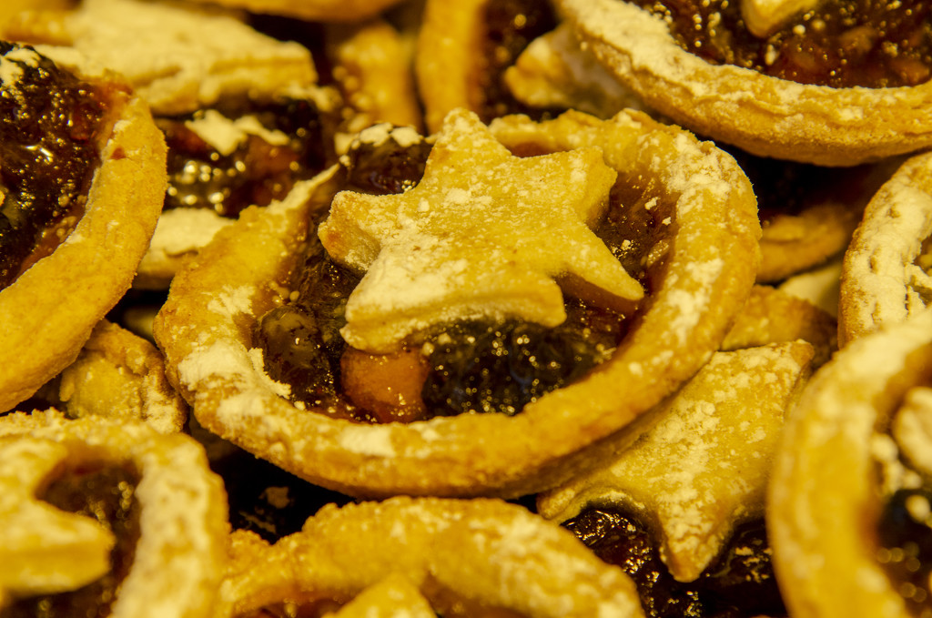 Mince Pies by clivee