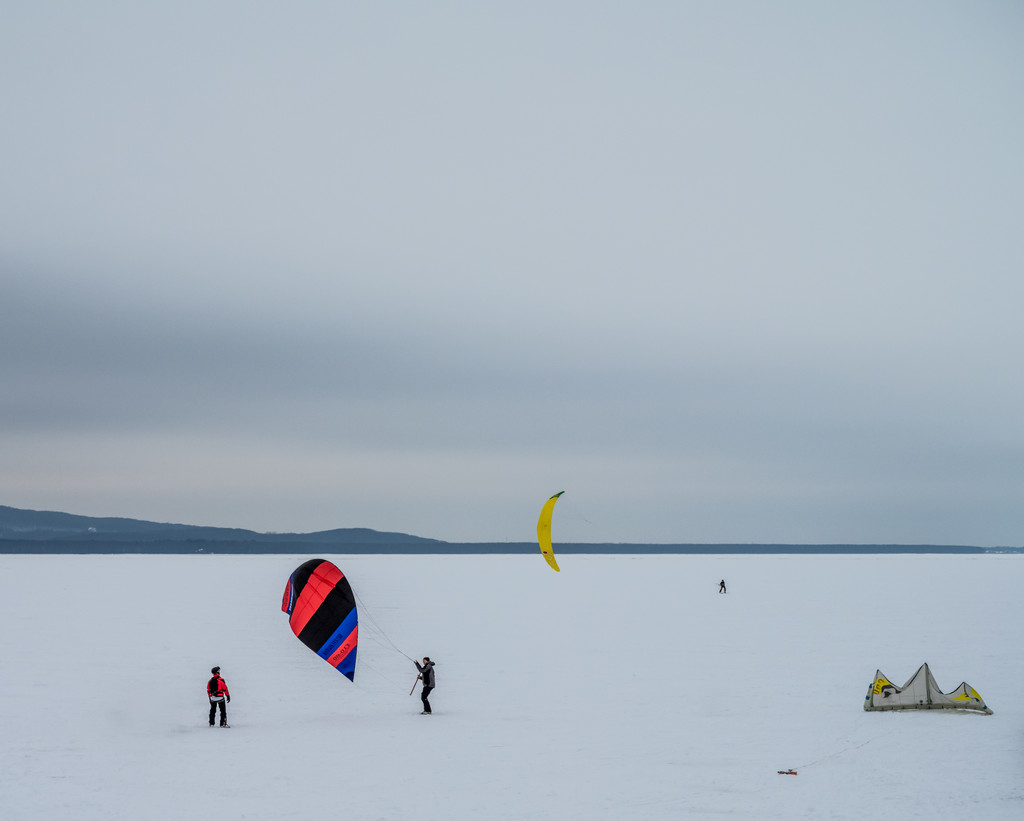 Snowkiting on the Lake by sprphotos