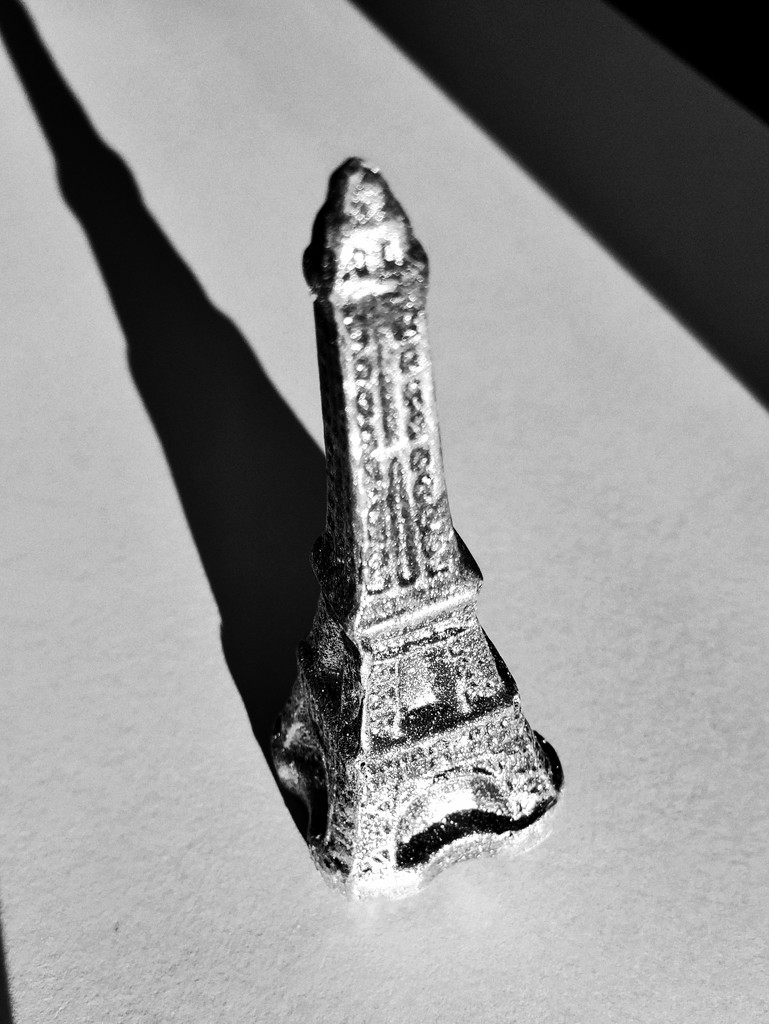 Eiffel tower by edorreandresen
