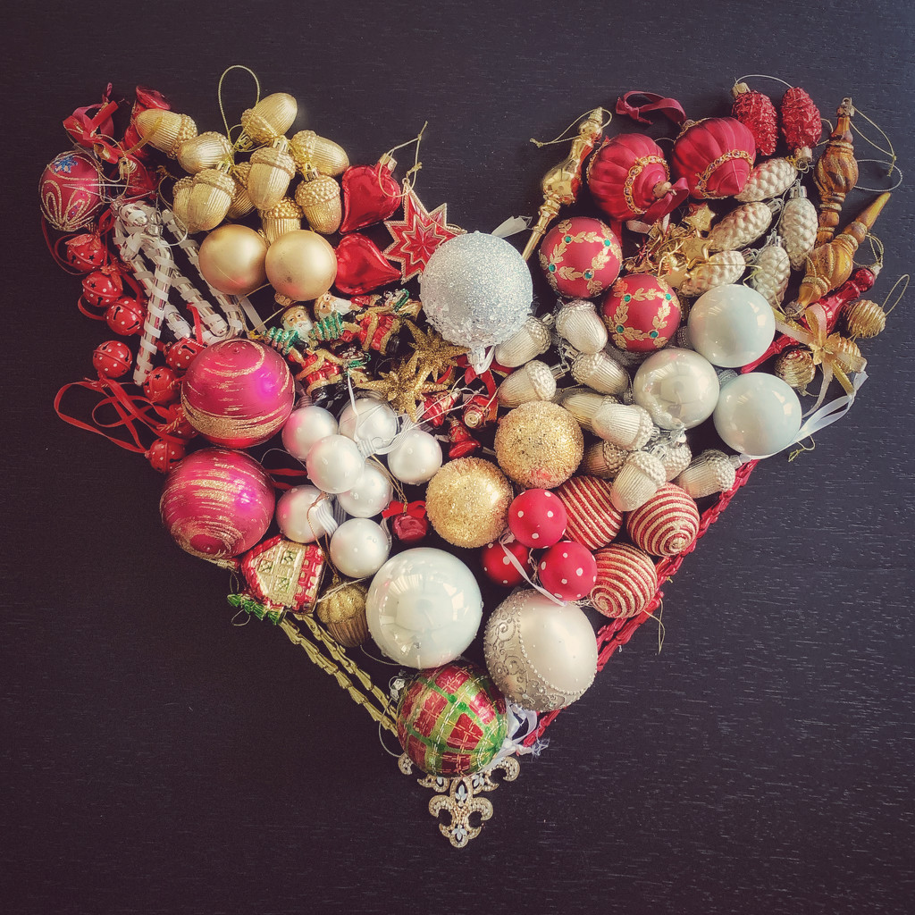 Heart of the last Christmas.  by cocobella