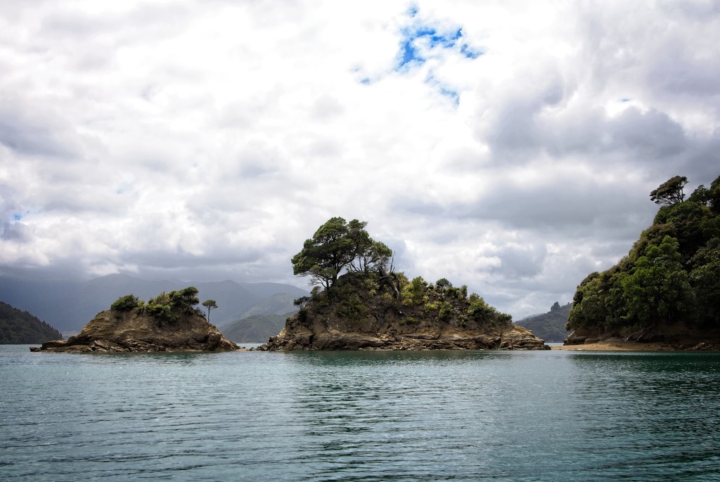 Twin islands by kiwinanna