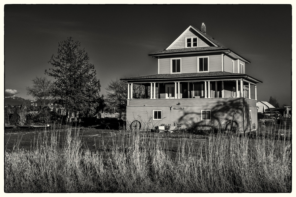 Richmond Farm House by cdcook48