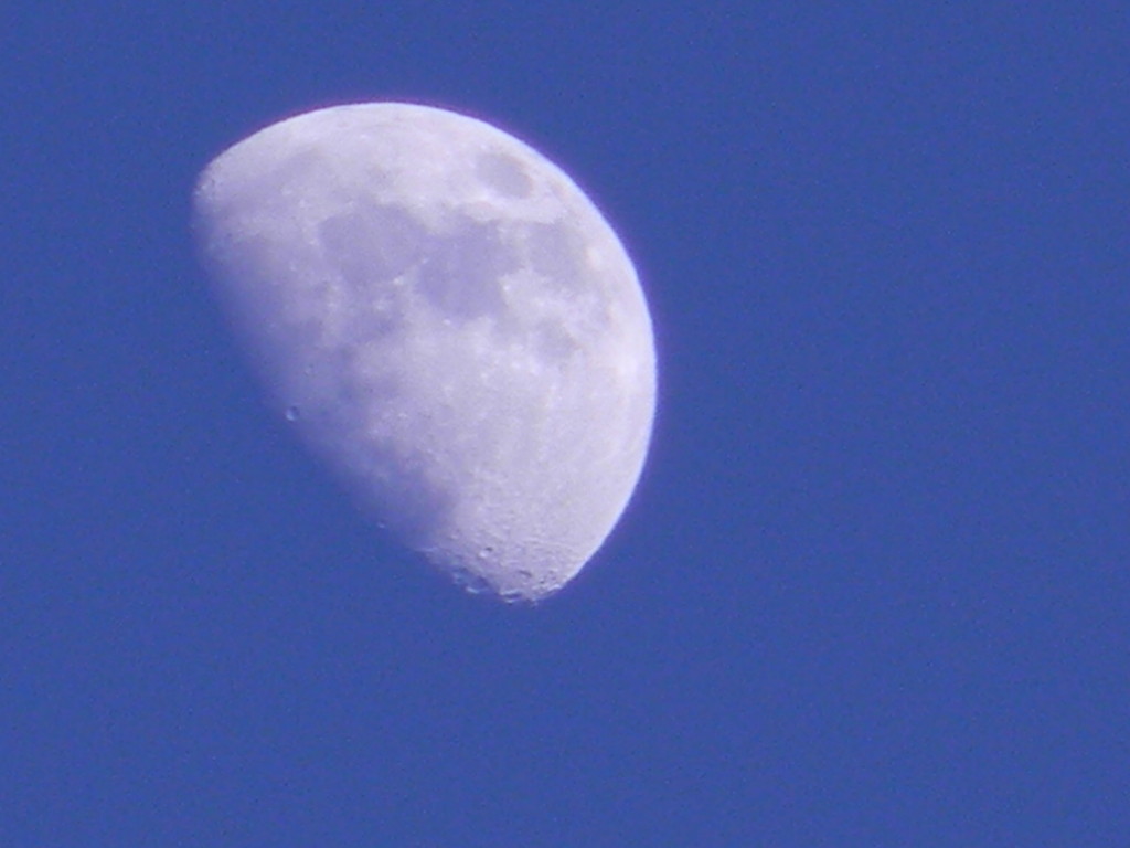 Moon Closeup by sfeldphotos