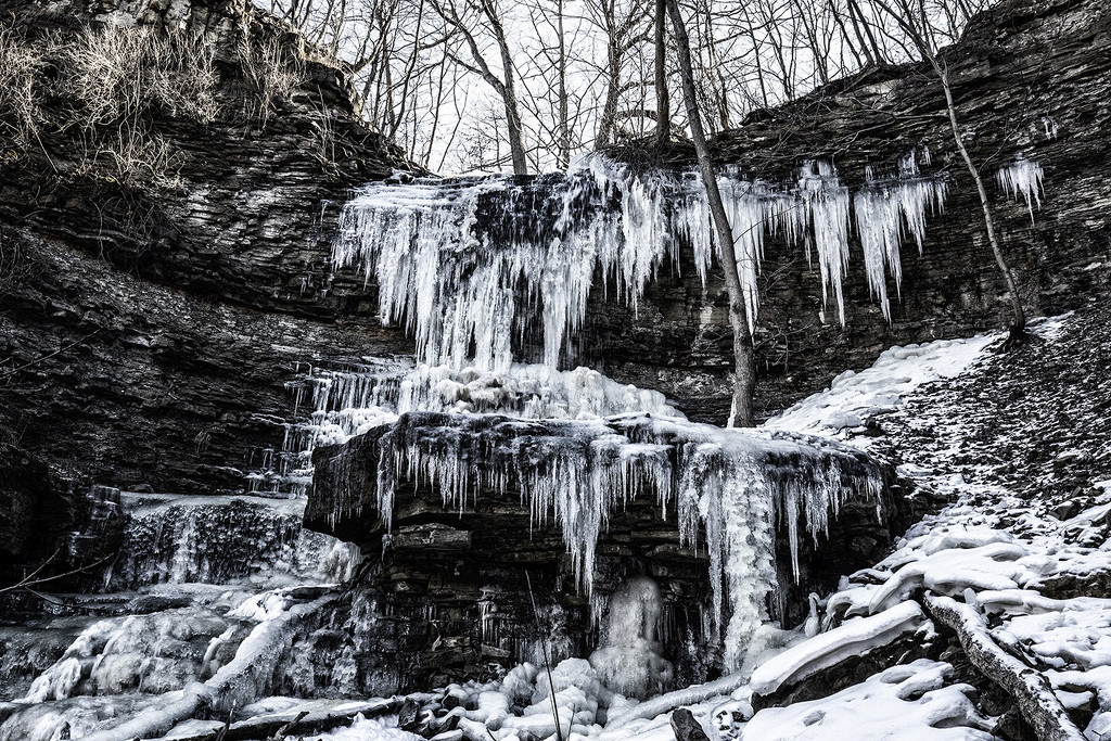 Billy Green Winter WaterFalls by pdulis