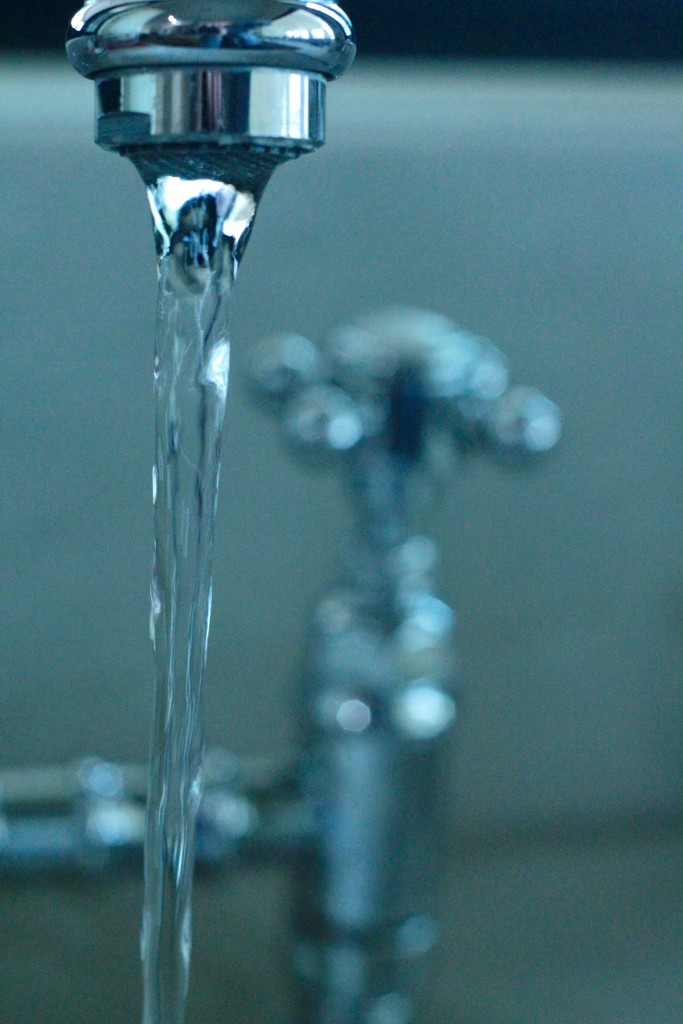 The Melting Faucet by corinnec