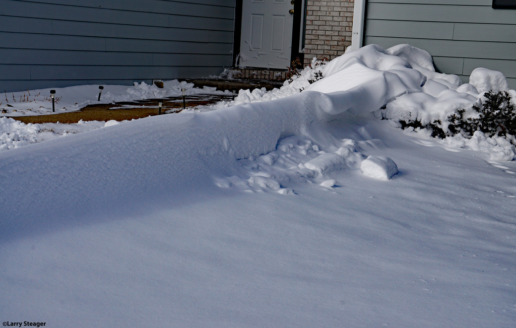 Snow wave  by larrysphotos