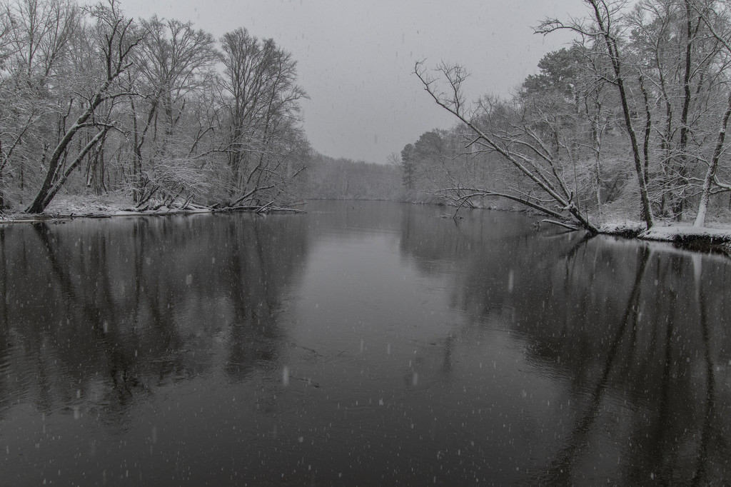 Snow on the Mattaponi by timerskine