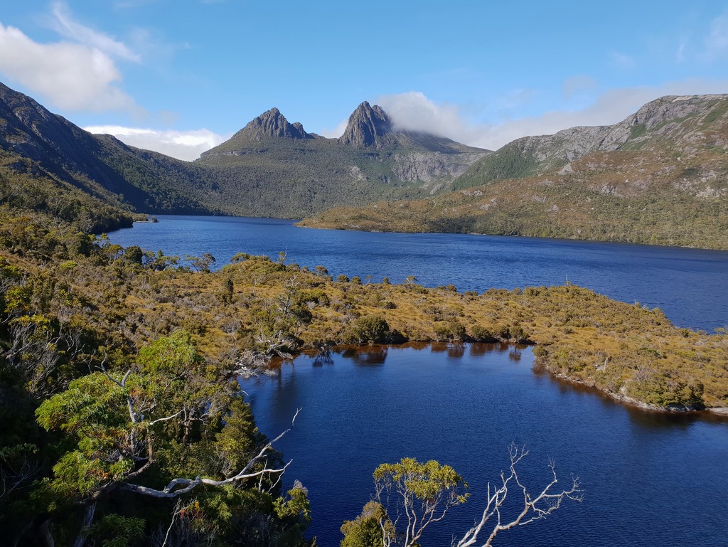 View on Cradle Mountain over Dove Lake by gosia