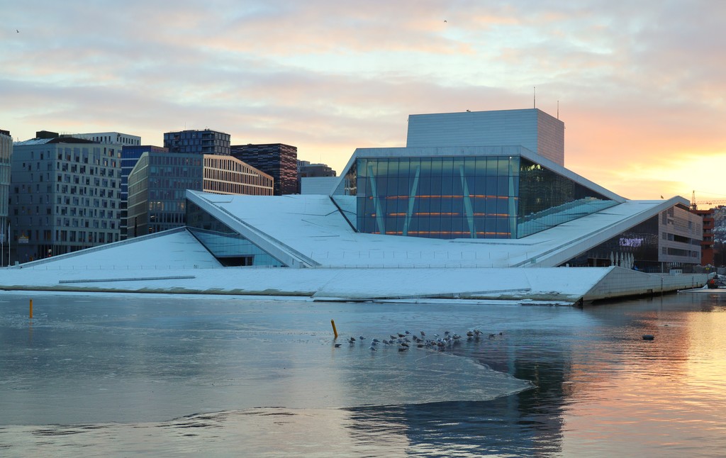 Oslo Opera House by okvalle