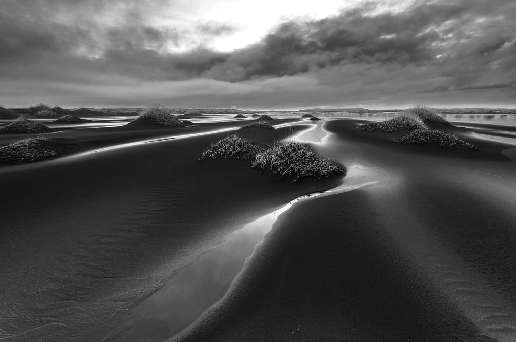 Black Sands by fueast