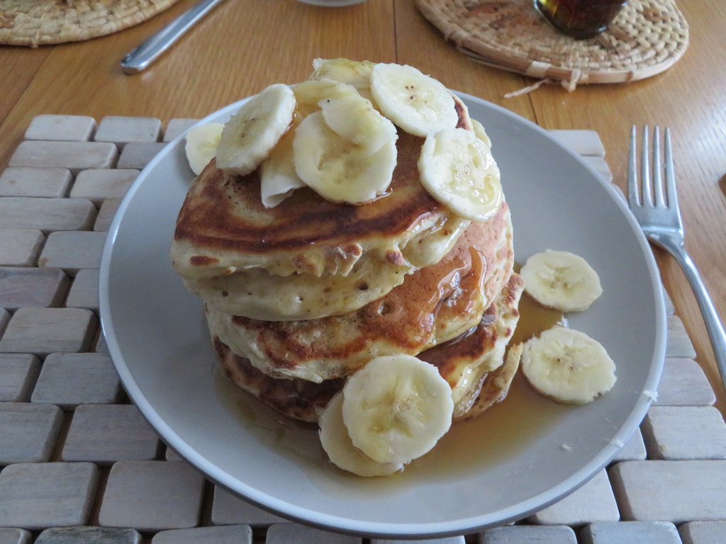 Banana Pancakes by lellie