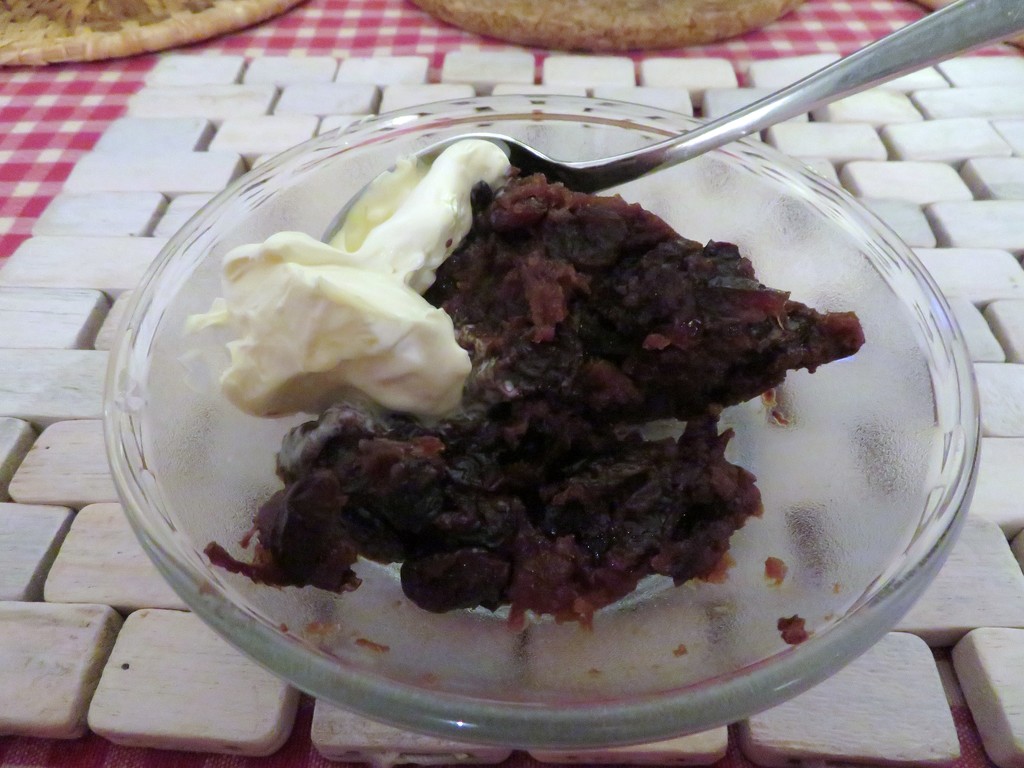 IThe last of the Christmas pud by lellie
