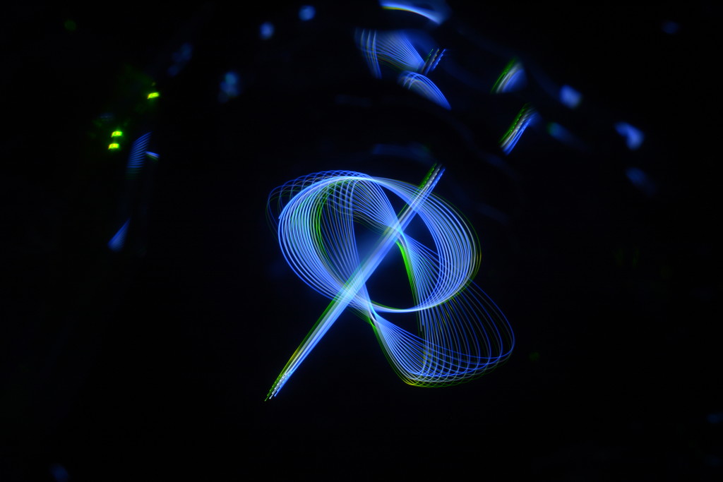 Spirograph lightpainting........ by ziggy77