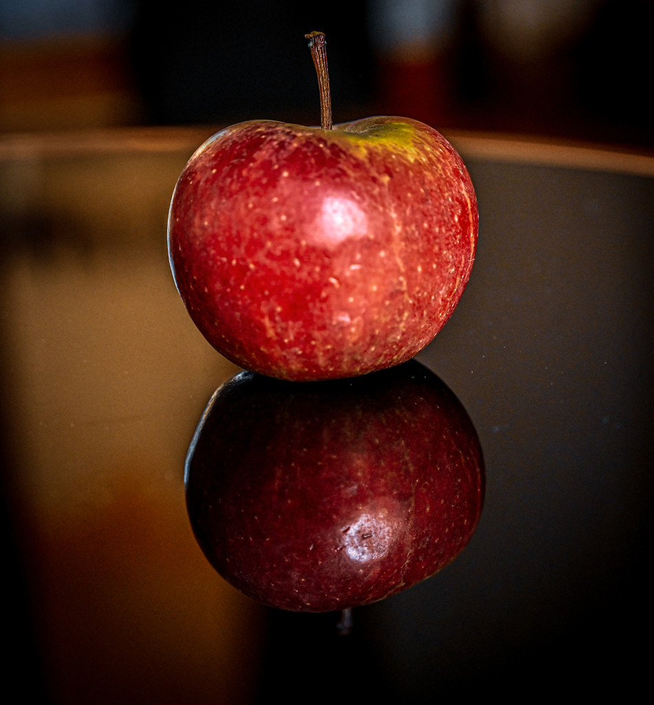 Apple by toinette