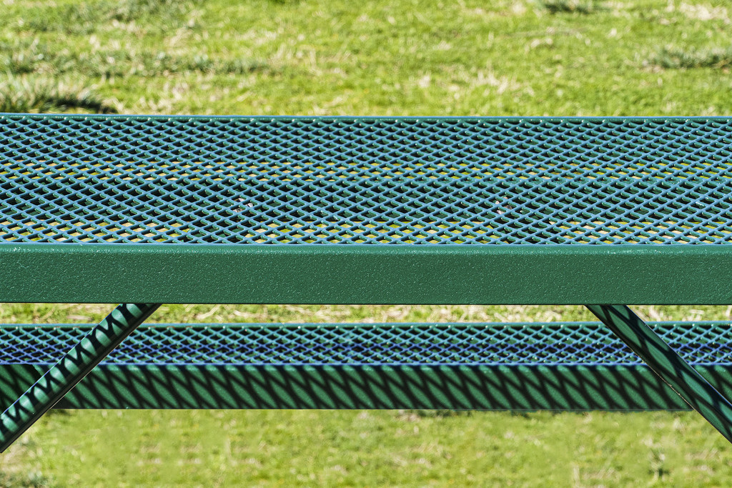 Picnic Table by k9photo