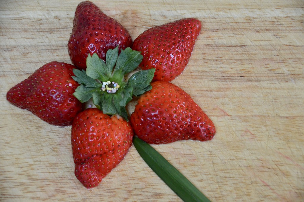 8. Strawberries  by wakelys