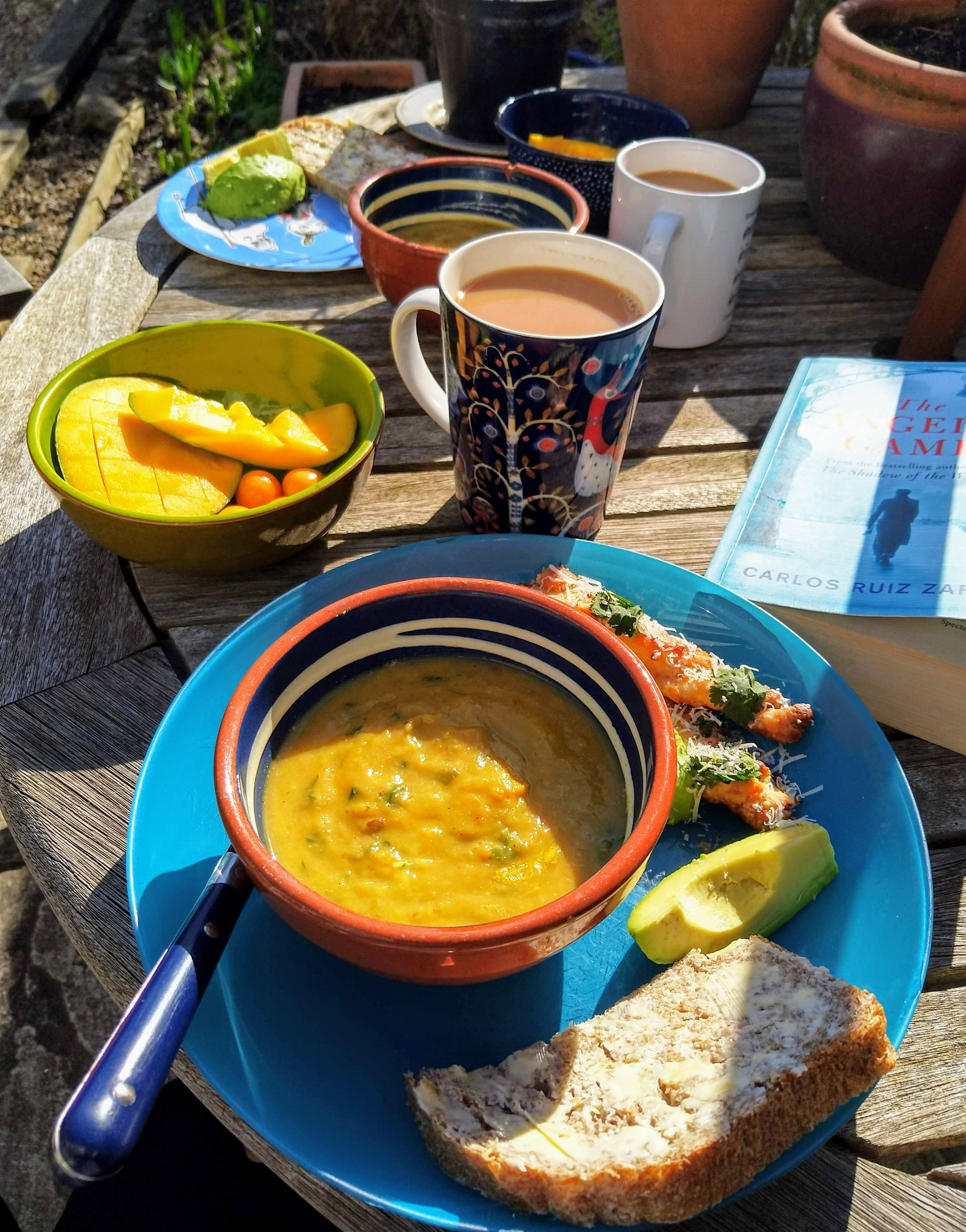 First al fresco lunch by Boxplayer · 365 Project