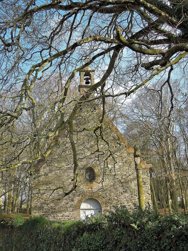 The Chapel of Kermezen at La Roche-Derrien by etienne