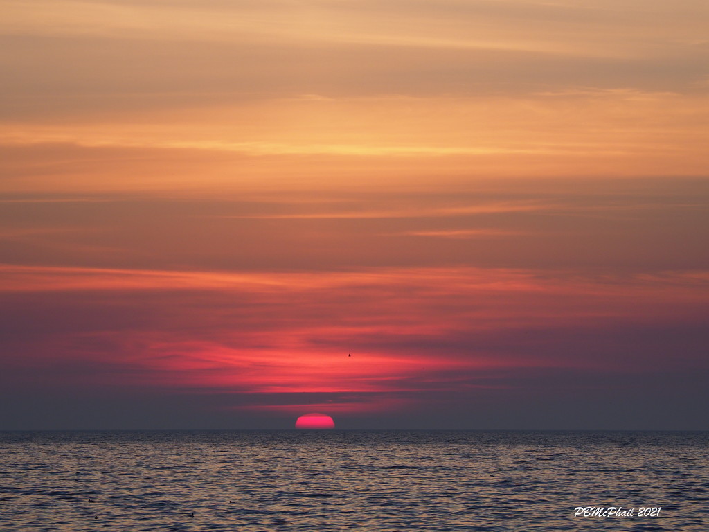 Red Ball of Fire by selkie