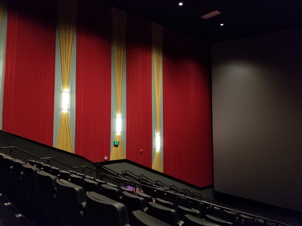 Empty theater by scoobylou