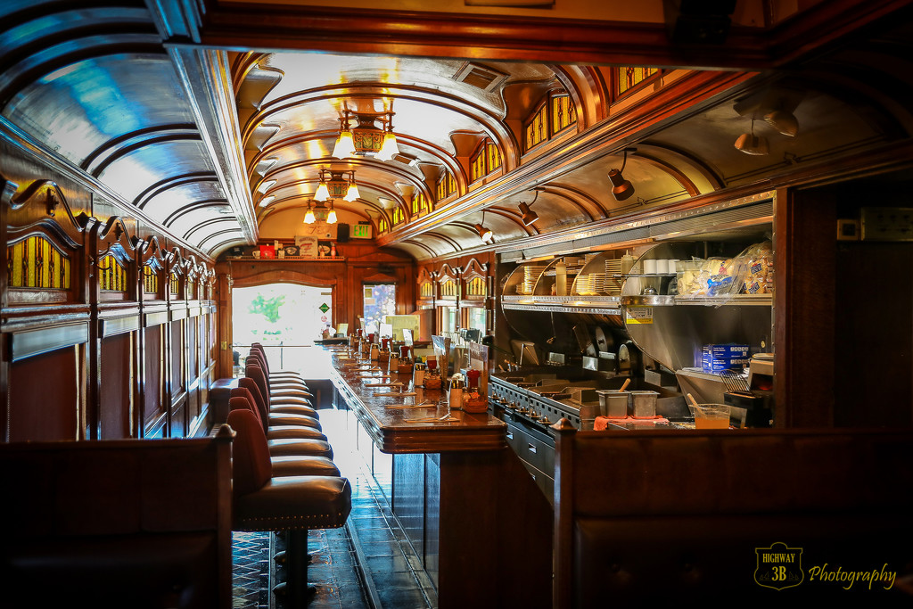 Rail Car Diner by jawere