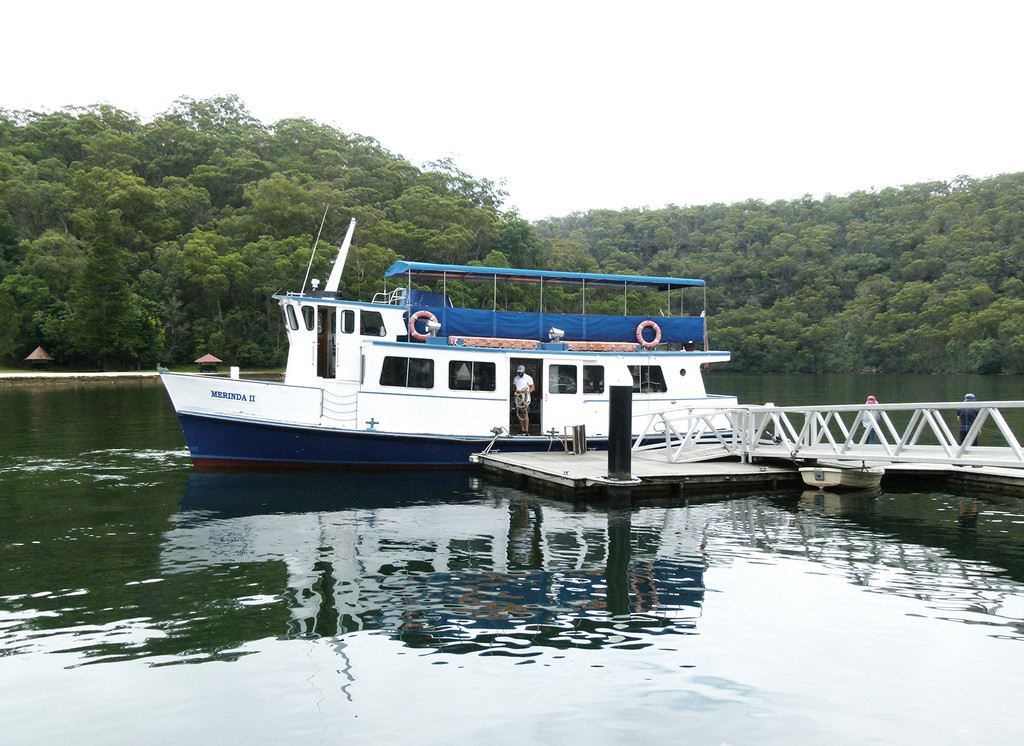 Hawkesbury River Boat  by onewing