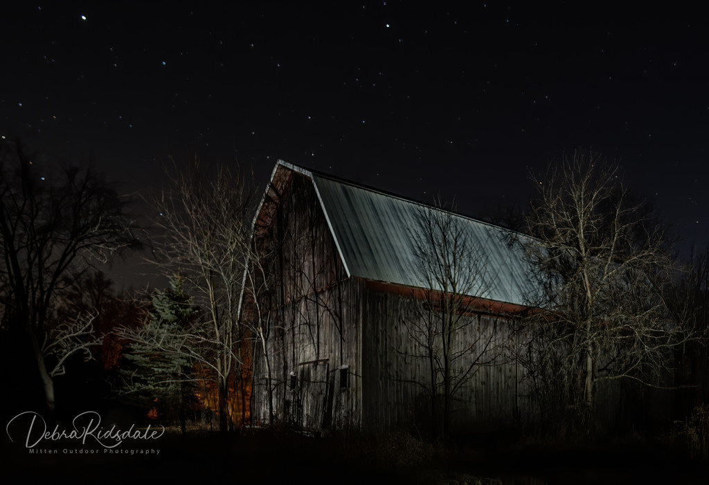 Hunting old barns  by dridsdale
