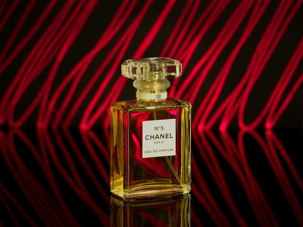 Chanel No 5 by jon_lip