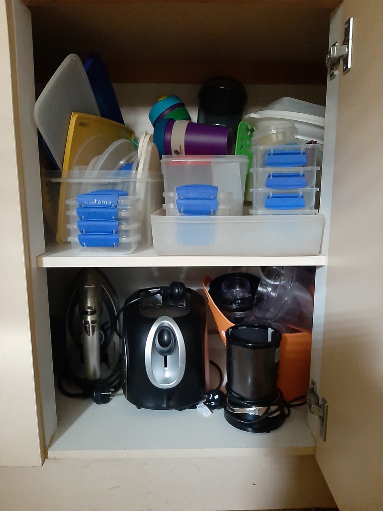 Tupperware Sorted  by mozette