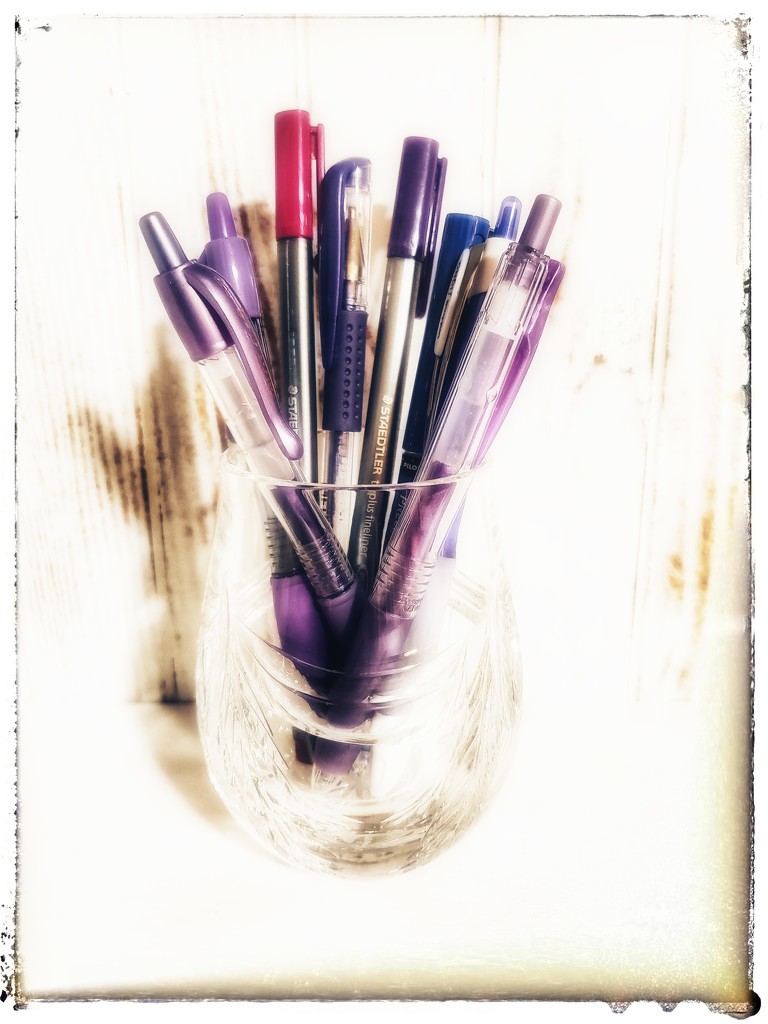 purple pens by edorreandresen