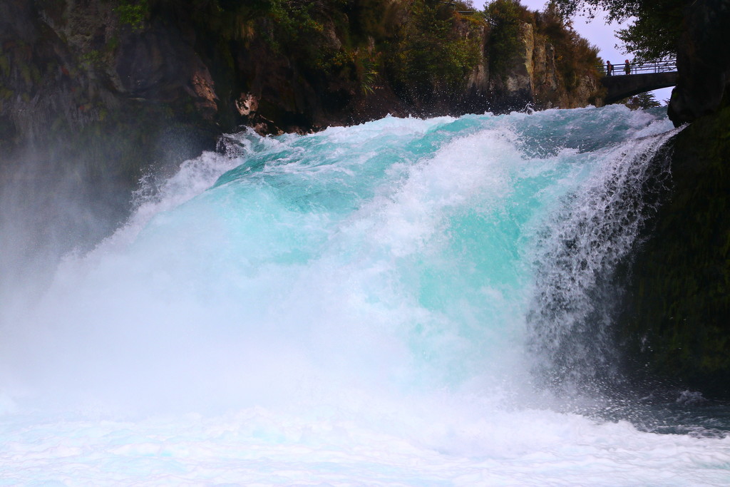 Huka Falls by terryliv