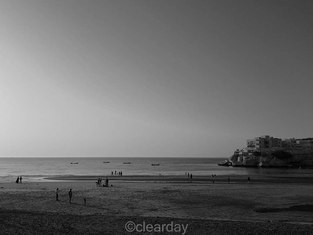 Beach scene by clearday
