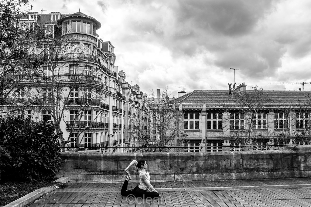 Yoga in Paris b&w by clearday