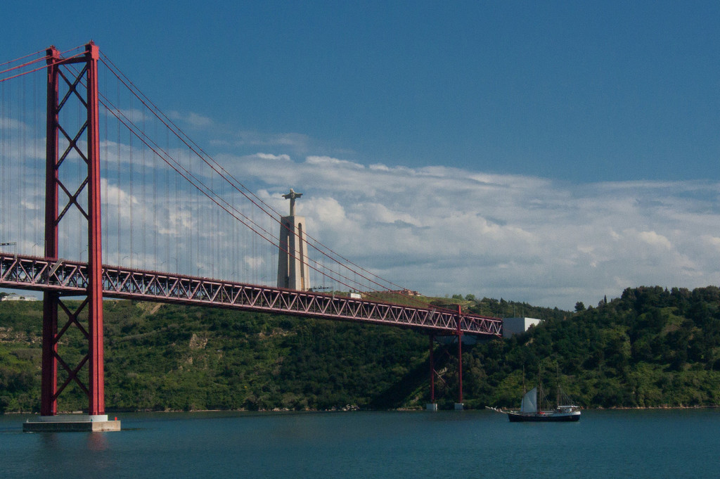 0406 - 24th April Bridge, Lisbon by bob65