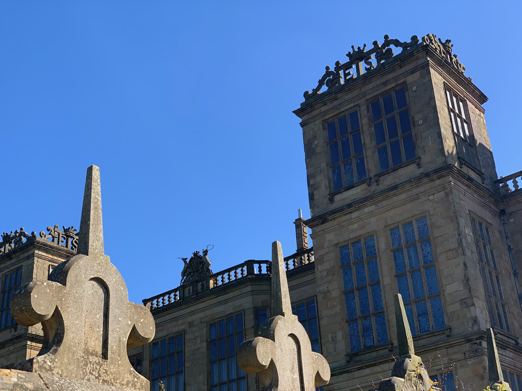 'Hardwick Hall, more glass than wall' by 365projectmaxine