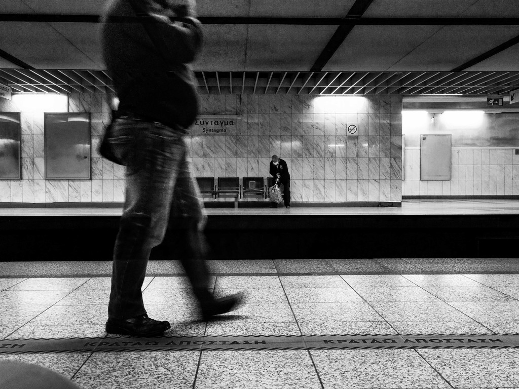 Sunday Morning at the Metro by gerry13