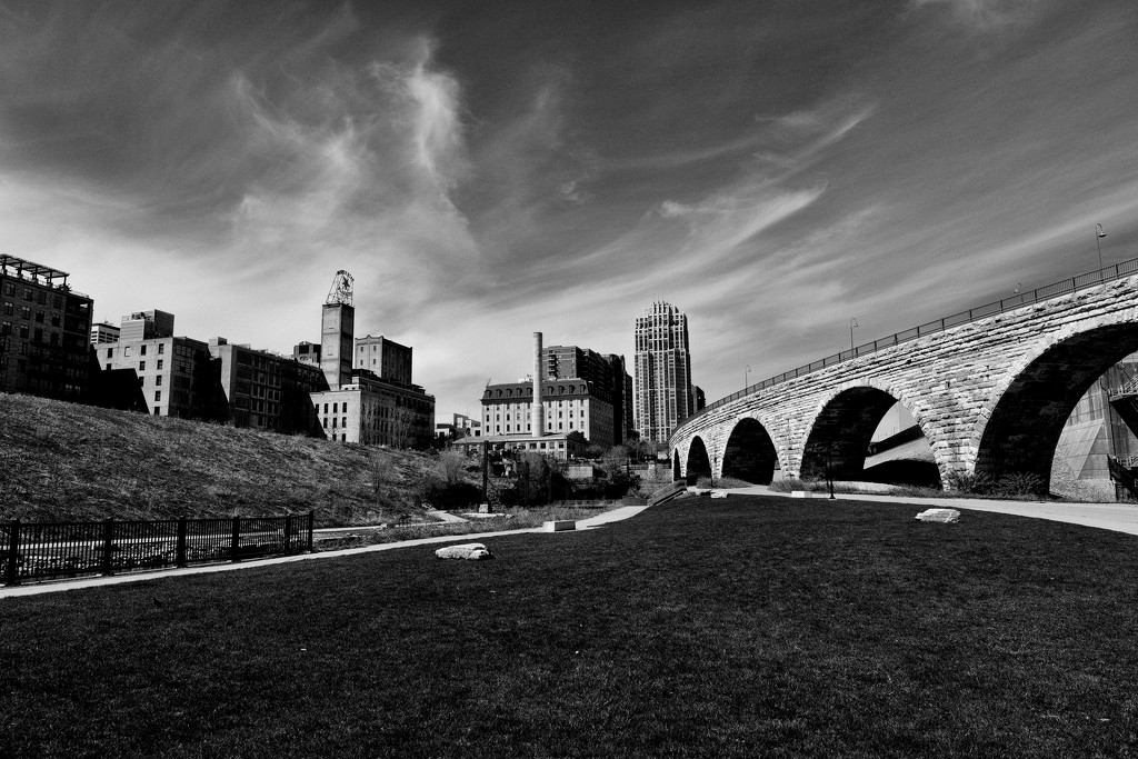 Stone Arch Bridge by tosee