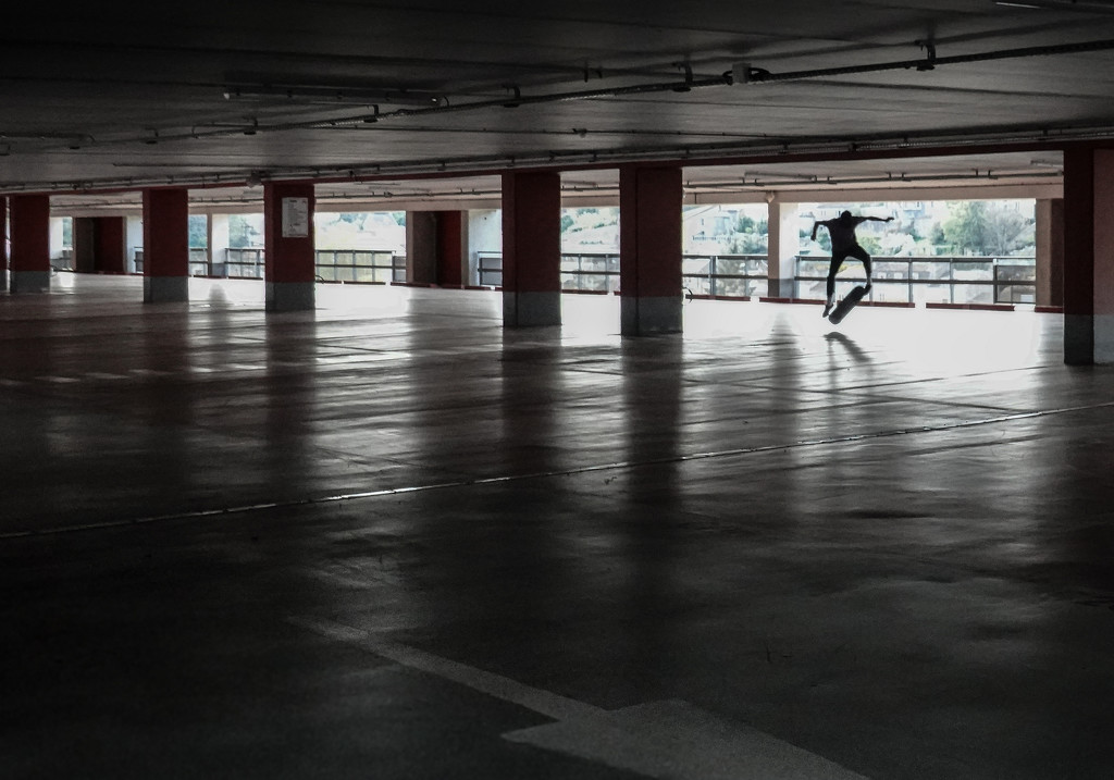 In the car park by alainbouchard